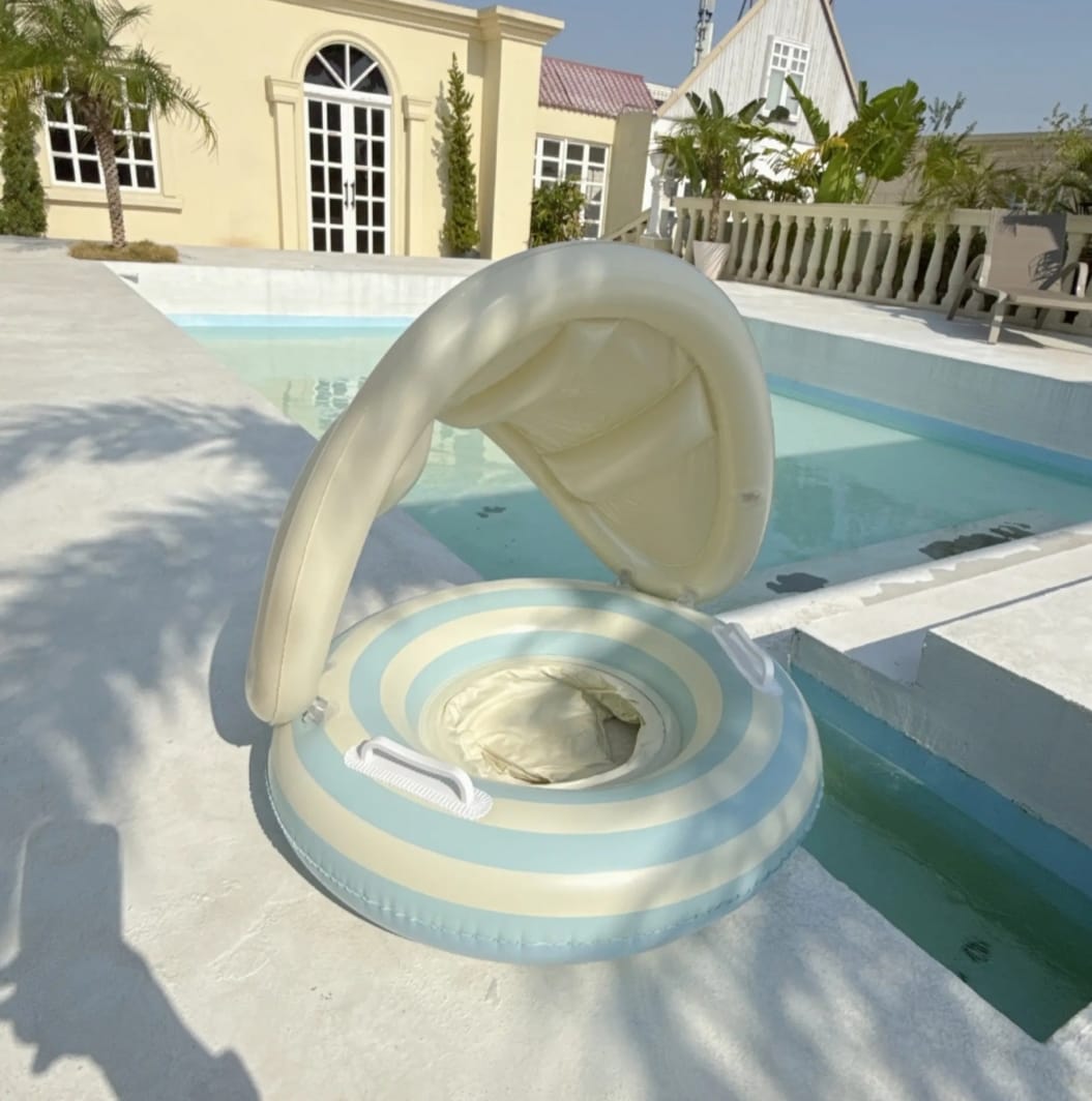 Sunny Fun, Maximum Protection: Baby Tube with Shade for Safe Water Play!